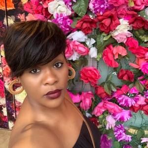 Meet your Posher, Fatima